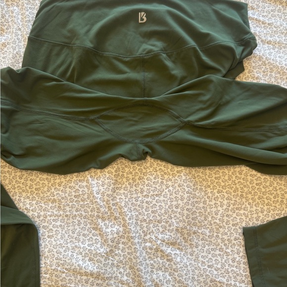 BuffBunny Olive Green High-Waist Stretch Leggings - Picture 3 of 4